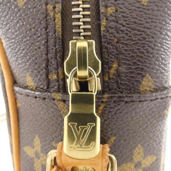 LOUIS VUITTON Brown Monogram Shoulder Bag - Picture 5 of 10